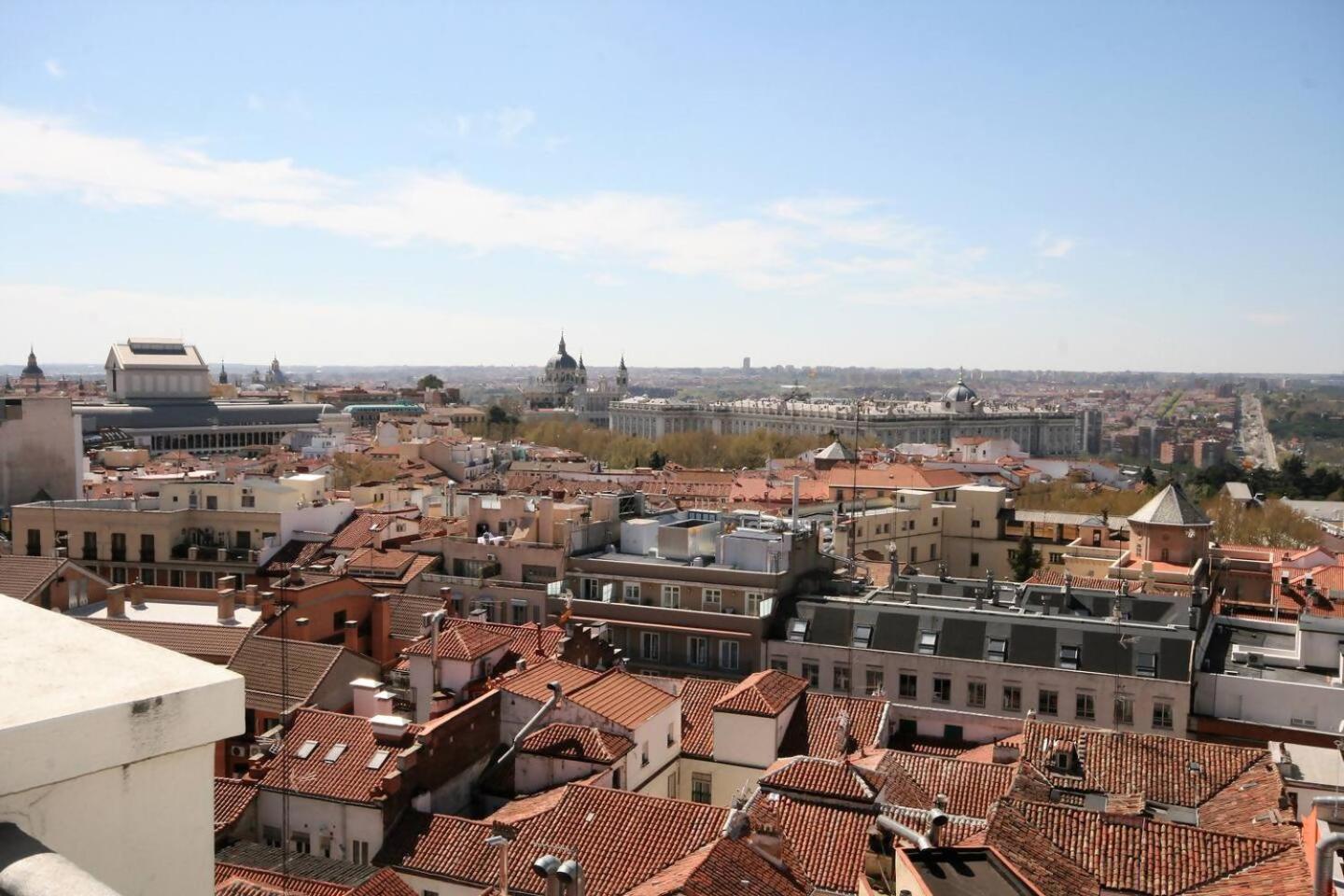 Atico En La Gran Via Con Terraza Al Palacio Real Madri Exterior foto